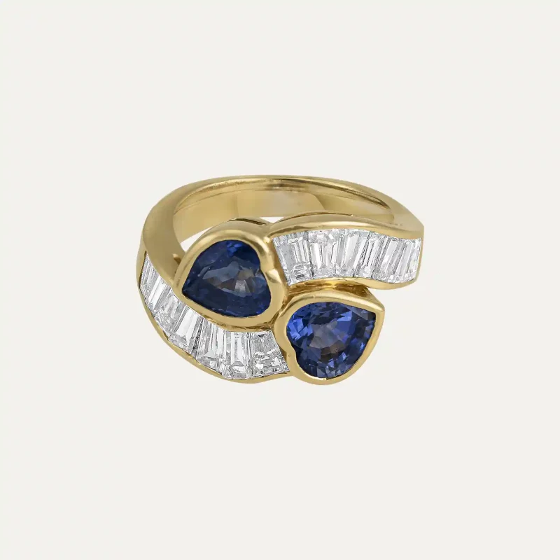 9003714-anel-ouro-amarelo-diamantes-baguete-safira-coracao-azul-alexandra-matias-jewelry-P1