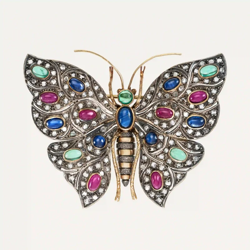 9004549-safira-rubis-esmeralda-diamante-broche-forma-borboleta-trabalho-naturalista-ouro-prata-1920-alexandra-matias-joias-P1-scaled