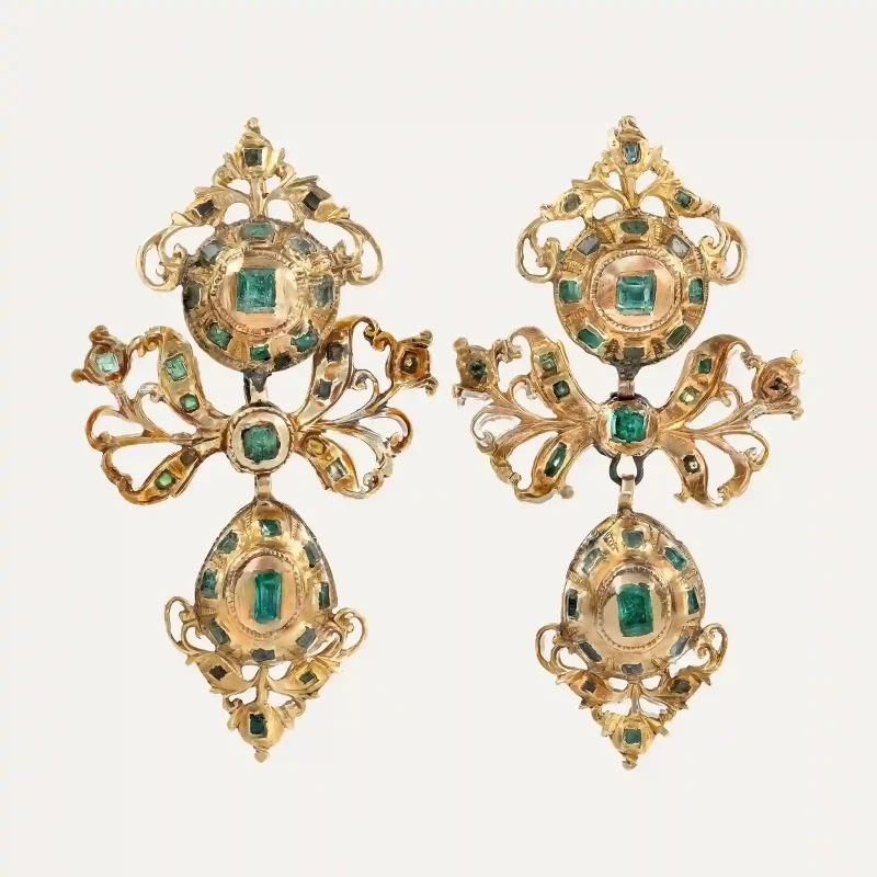 9004787-brincos-laca-ouro-esmeraldas-espanha-sec.XVIII-alexandra-matias-jewelry-P1